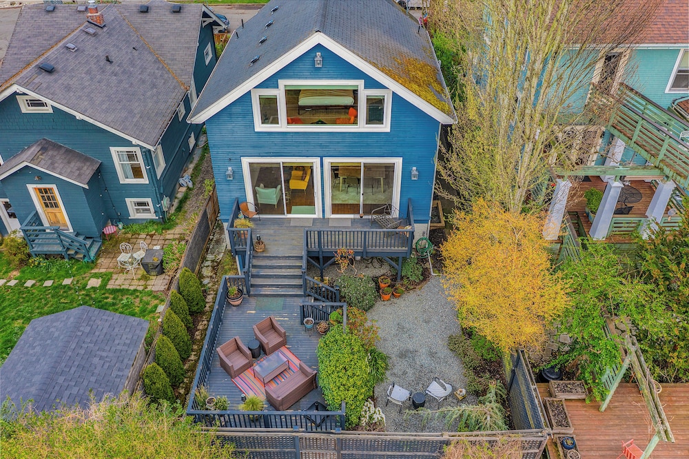 Madrona Bliss A Modern Escape
