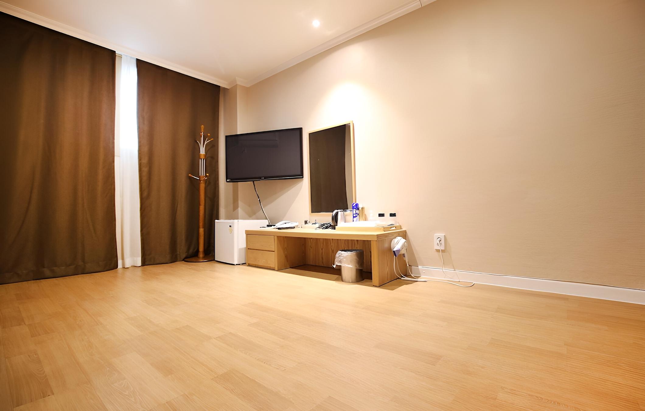 Photo 42