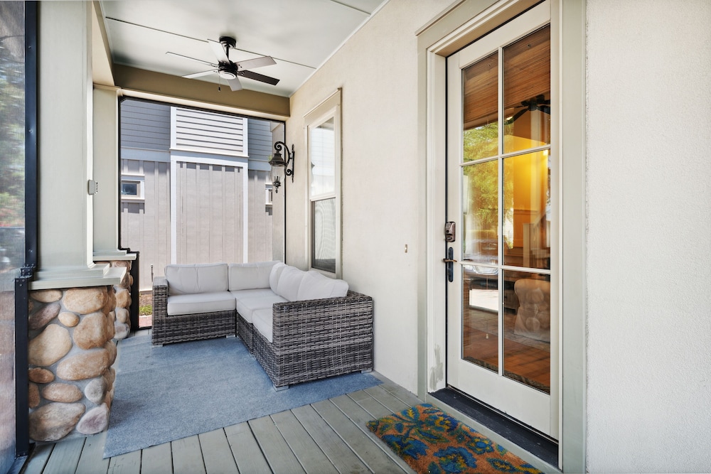 30A Beach House - Saltwater Cottage view 3