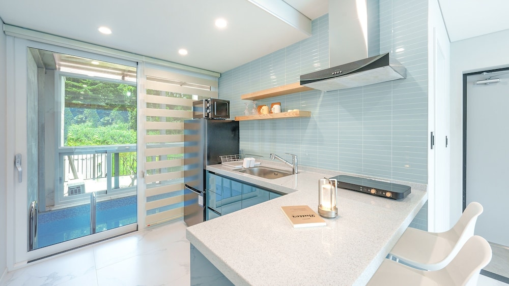 Gapyeong Staysumok Pool Villa Pension