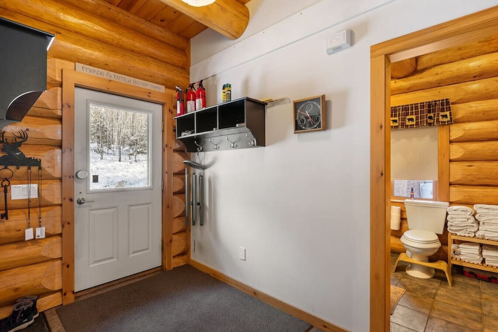 Mountain Haven - Off Market view 3