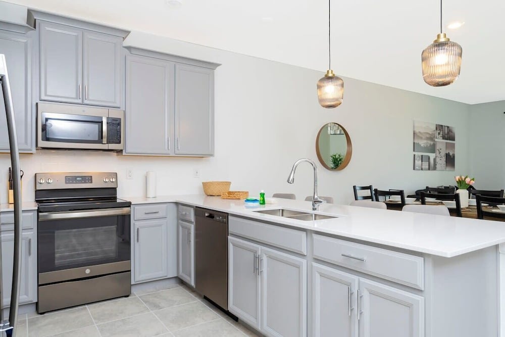 Gorgeous 3Bd Close to Disney @Champions Gate 993