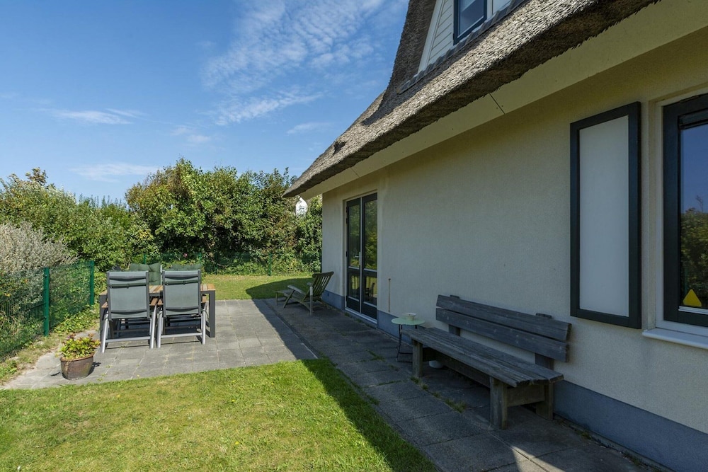 Atmospheric Detached Villa Near Beach
