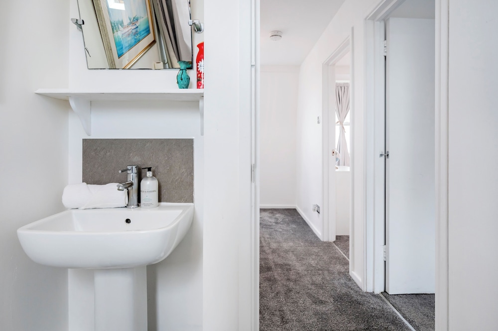 Spacious London stay -3 Bedroom property