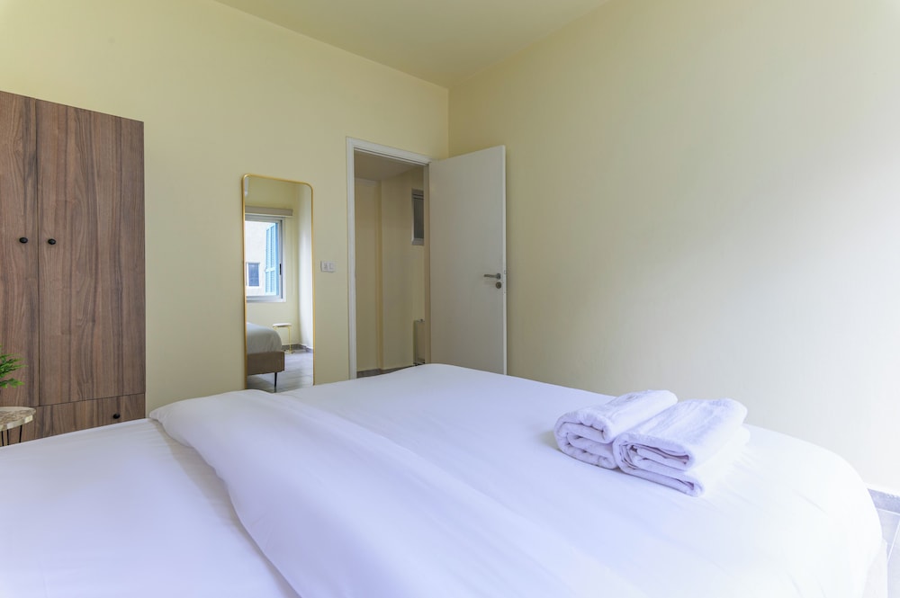 Slate - 2Br Apt W Balcony in Mar Mikhael