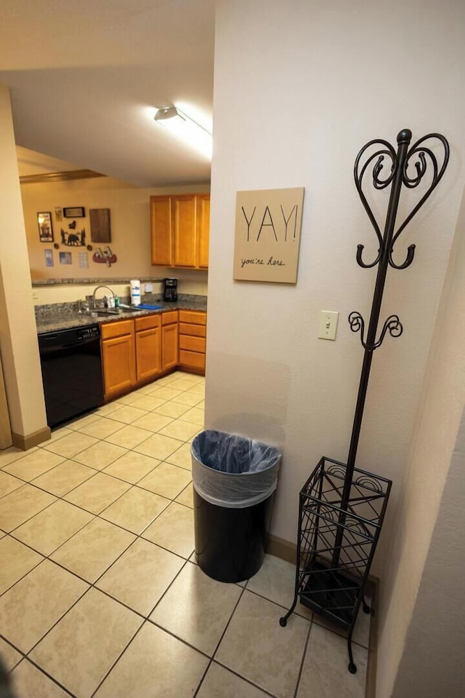 Mountain View Condo 1501