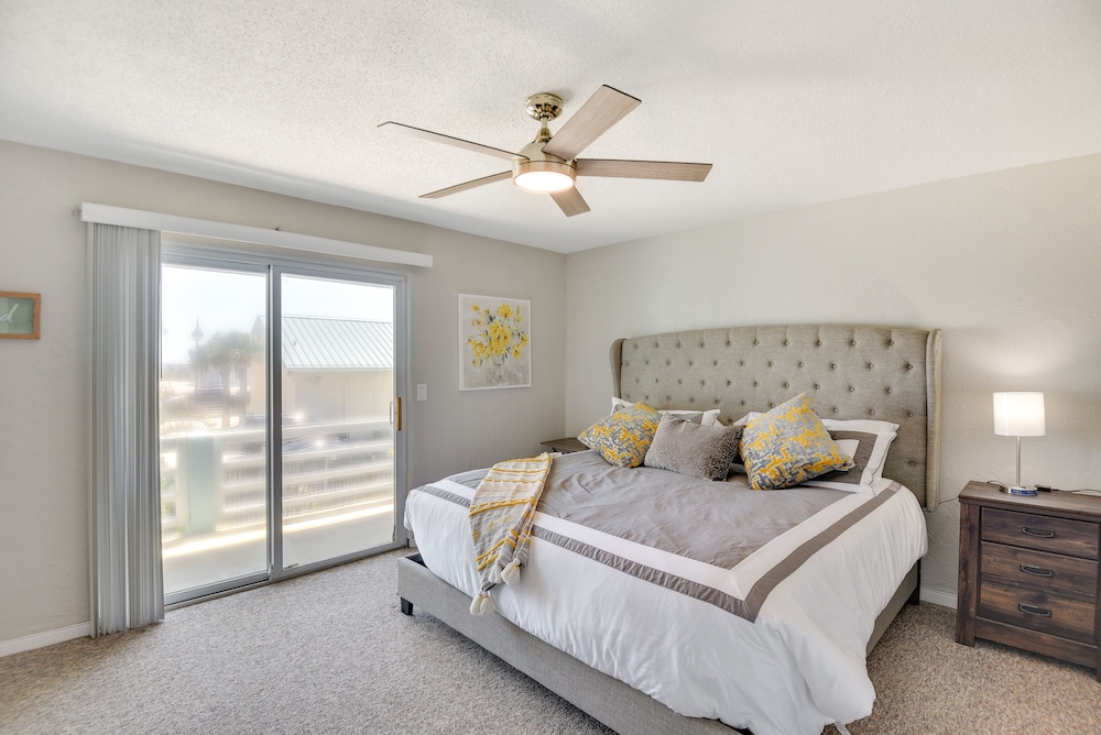 Florida Getaway - Balconies, Grill & Near Beaches!
