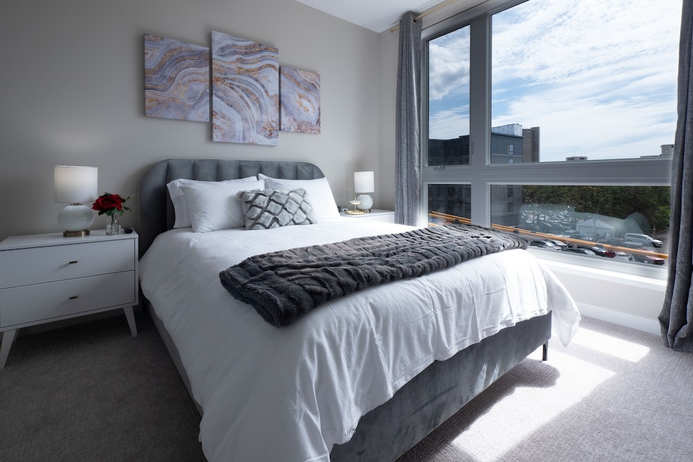 New Haven Vacations - Luxury Furnished Apartments by Hyatus Downtown at Yale - Property Image 10