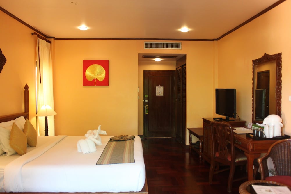 Khao Lak Palm Beach Resort