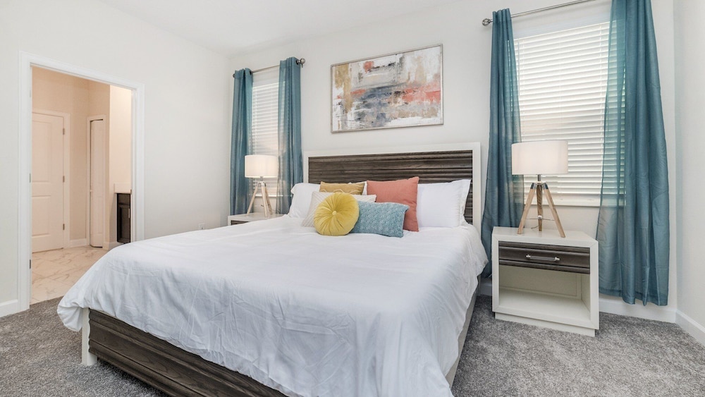 Championsgate Resort 8 Bedroom Home with Game Room+Pool 8 Home