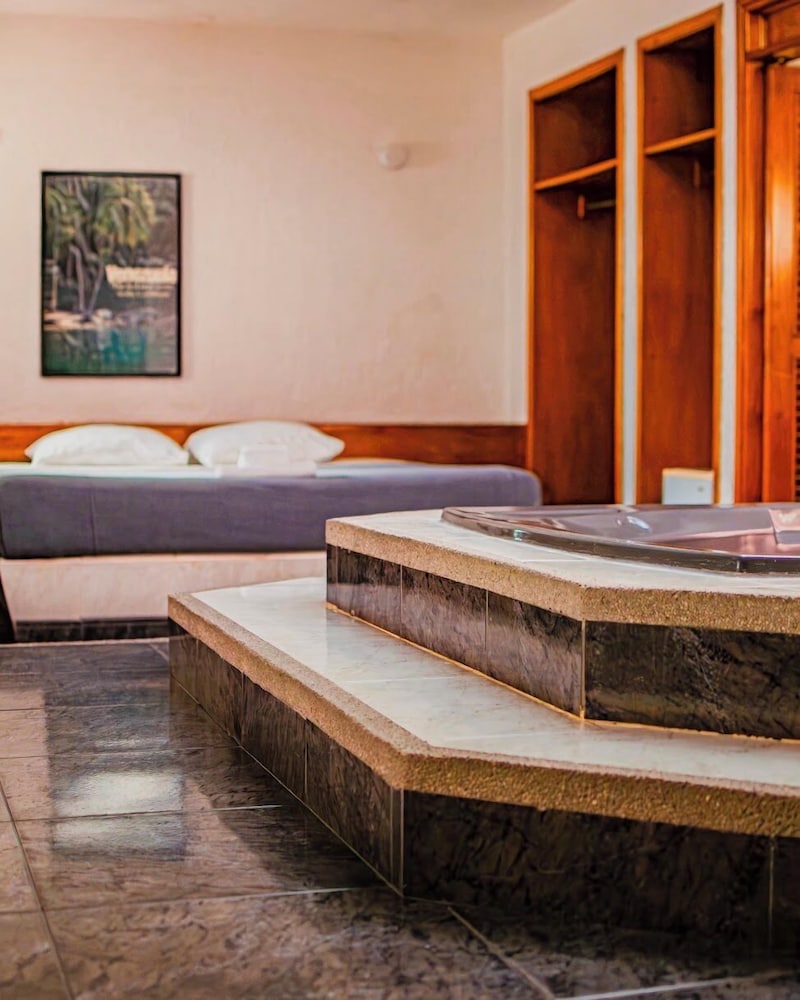 HOTEL ESPOR CA