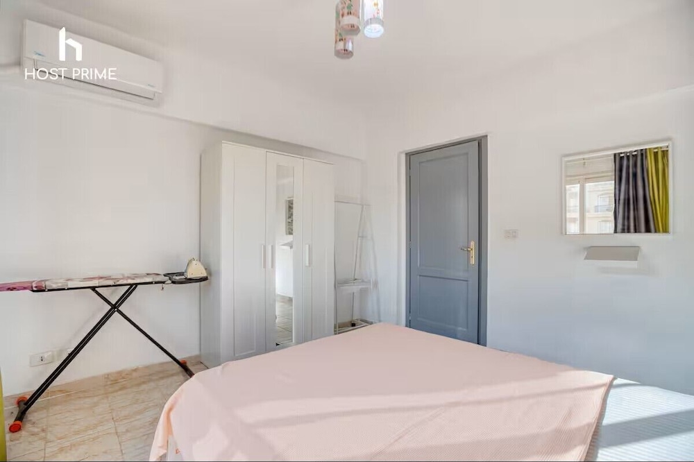 2Beds Apartment in Rehab City