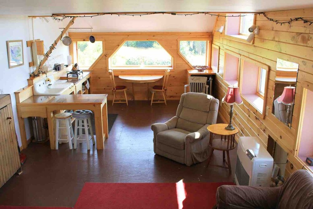 Relaxing Nature Retreat Perfect for Large Groups