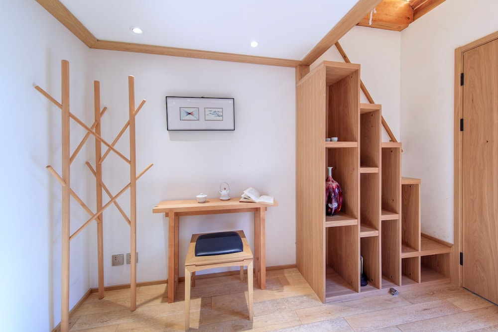 ISVARA Culture Homestay Li Mu Space