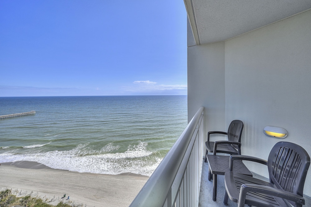 Units at Sandy Beach Resort by Elliott Beach Rentals