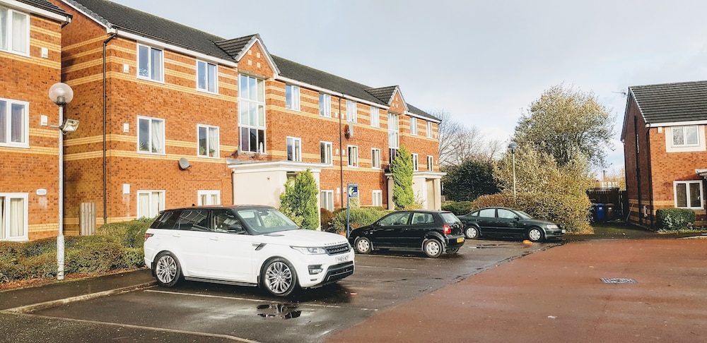 Bluestone Apartments - Riverside