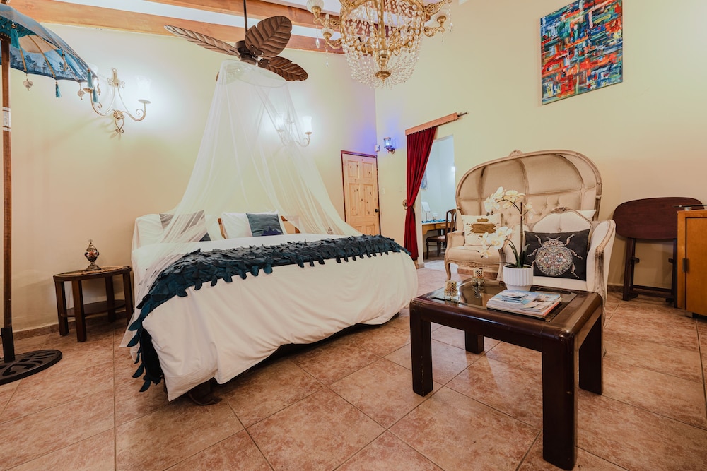 House of Mosaic Aruba - Unique Experience