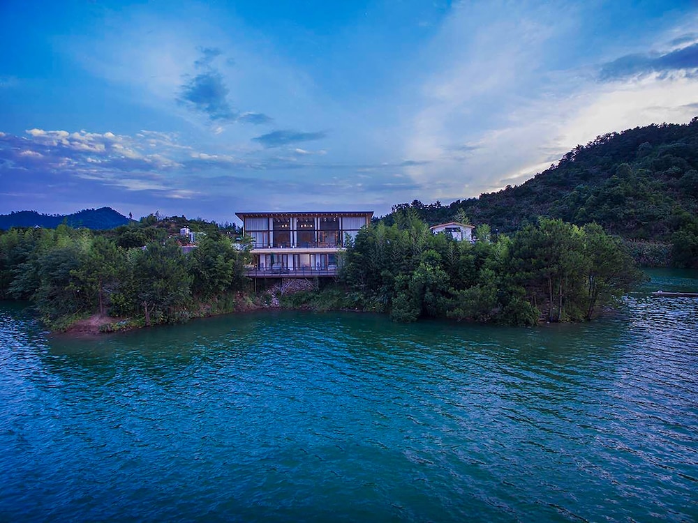 Fishman homestay