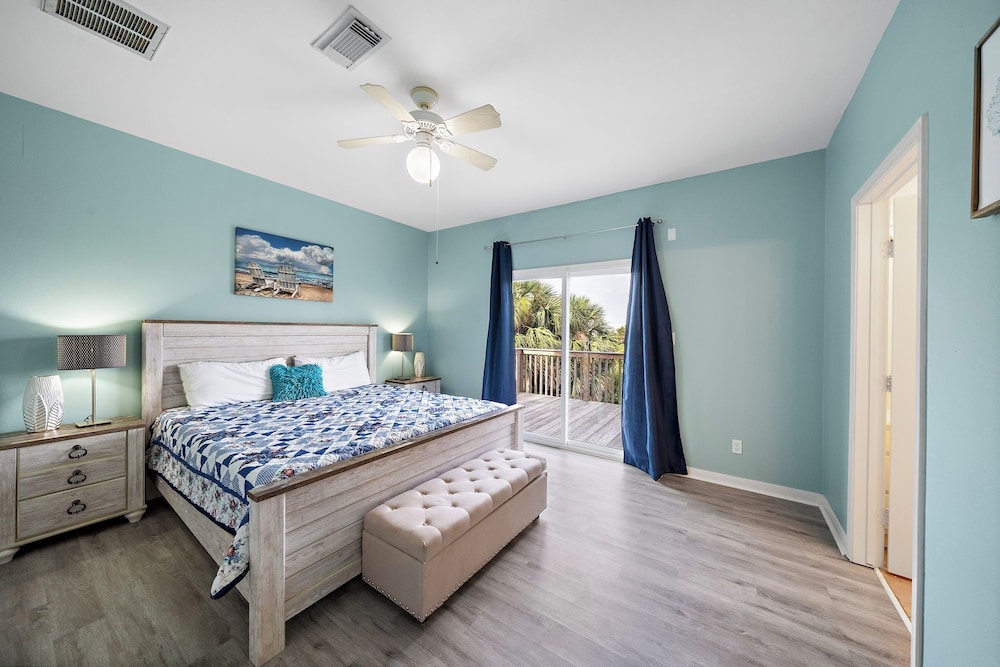 The Krusty Krab by Ryson Vacation Rentals