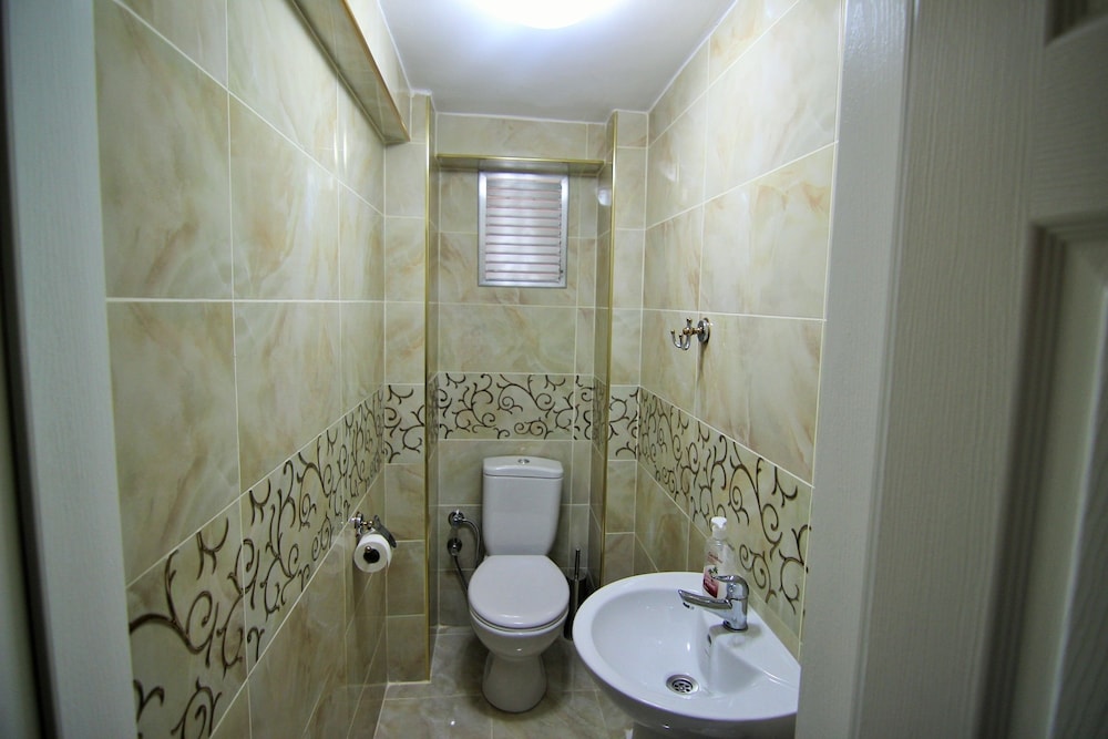 Yılmaz Apart