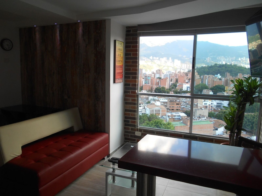 Laureles elegant Spring City Treat