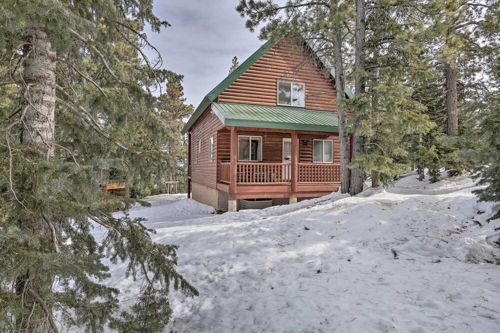 Cabin w/ Deck & Fire Pit in Duck Creek Village view 3
