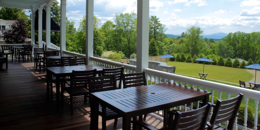 Lenox Vacations - Kemble Inn - Property Image 6