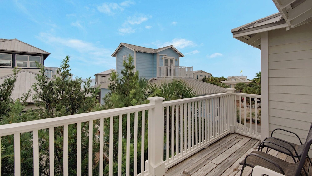 4BR Home w/ Private Pool, Game Room, Beach Access!
