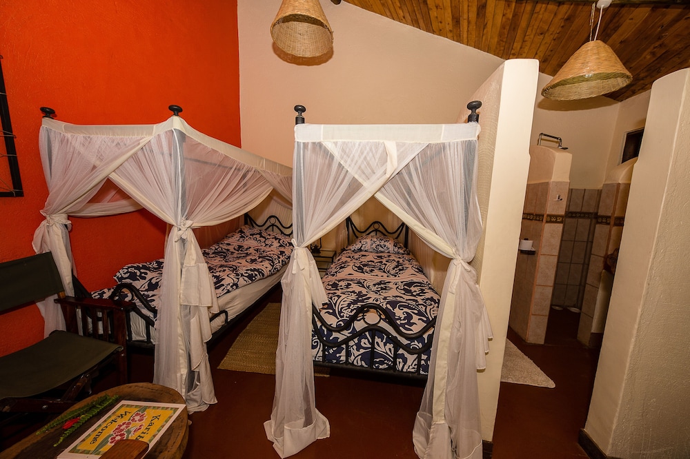 Kiboko Lodge