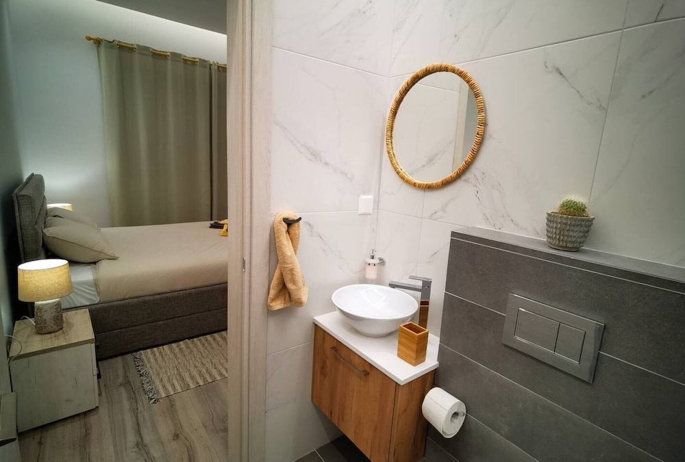 Brand NEW 2-bed Apartment in Agios Athanasios