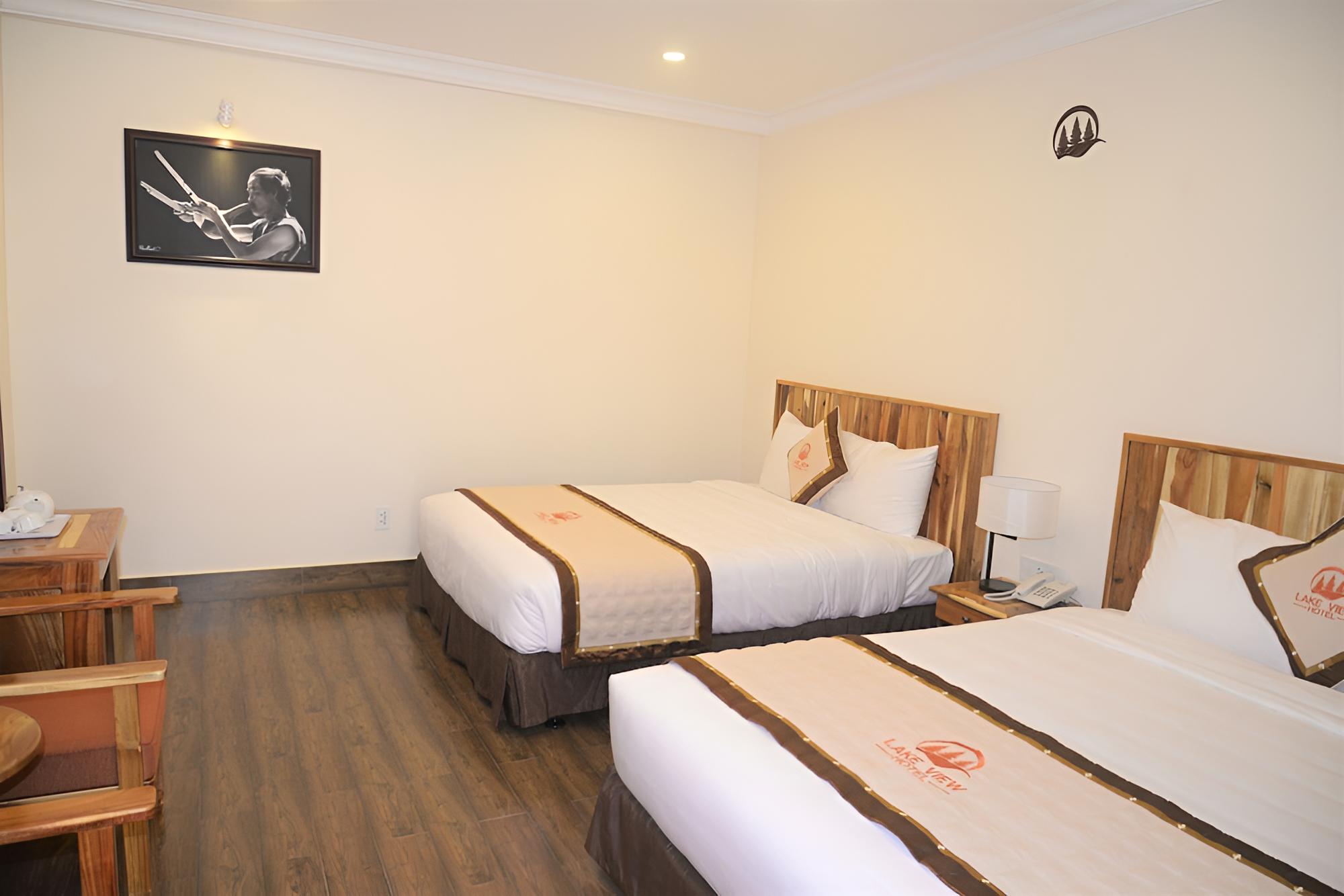 Lake View Hotel