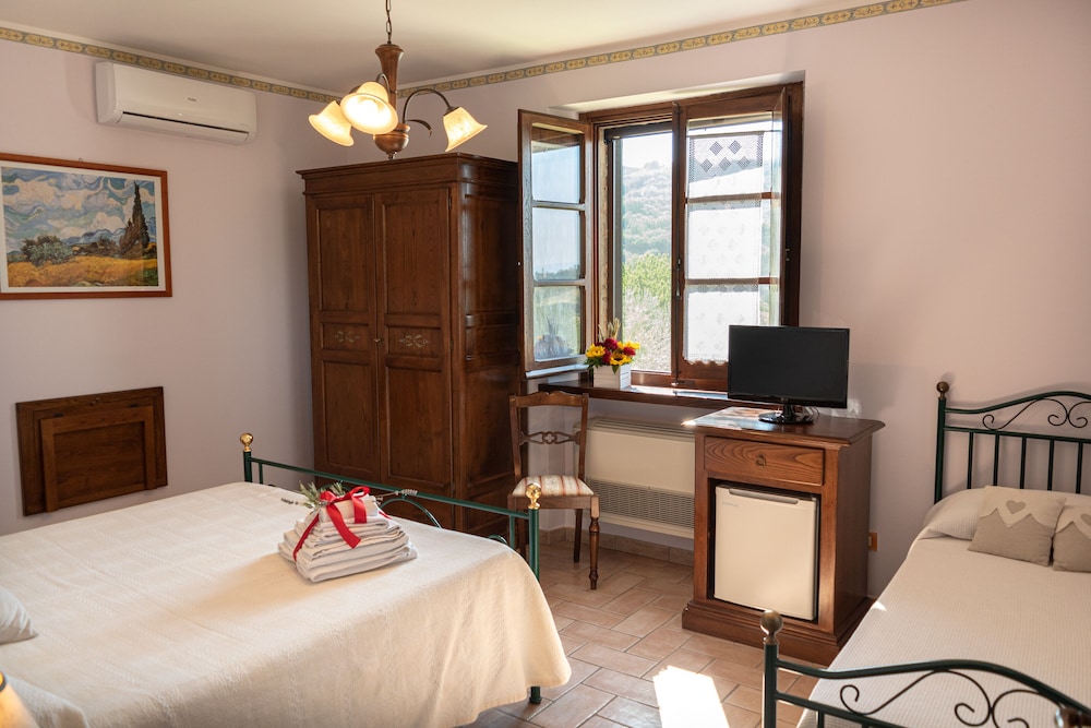 Agriturismo La Rocca view 5