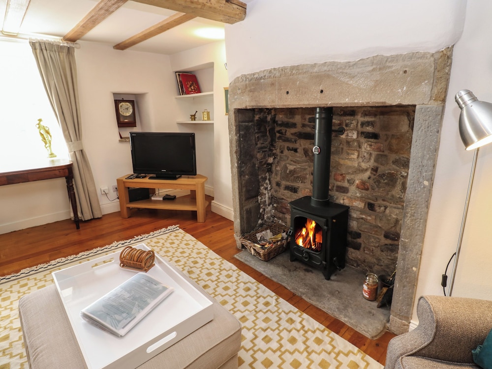 Cross View Cottage