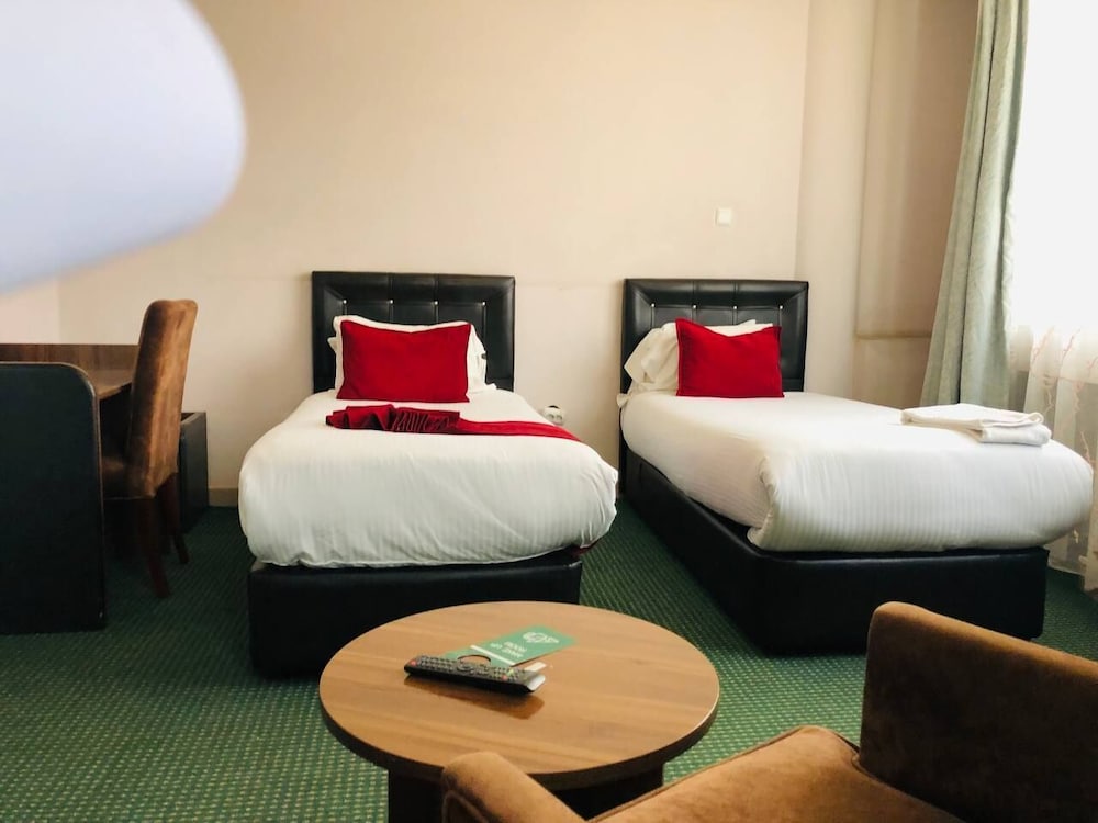 Shalla Guesthouse and Wellness Center
