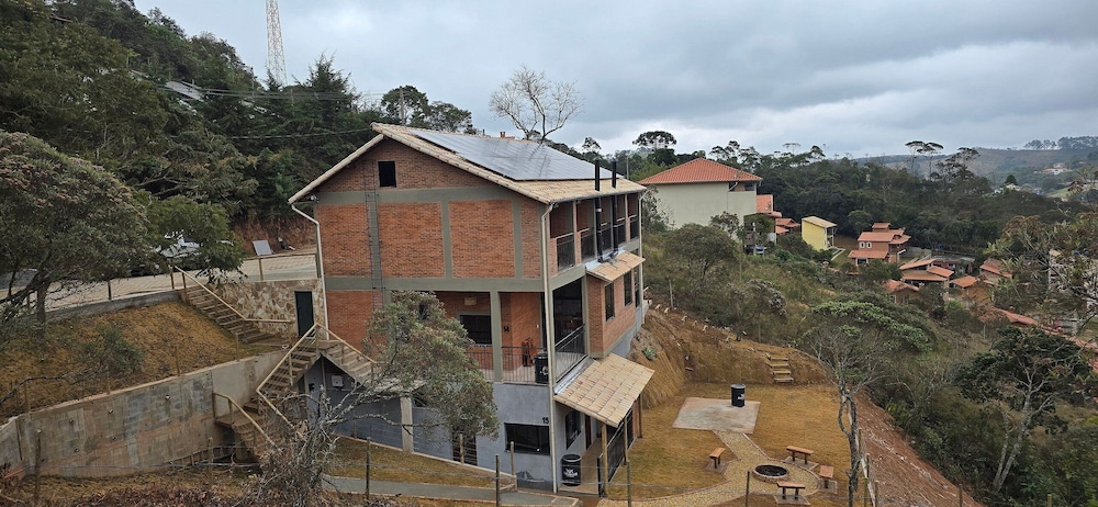 Villa da Serra 750m do centrinho