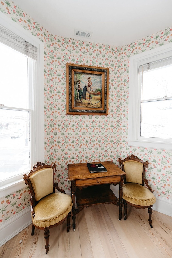 Ellerbeck Mansion Bed & Breakfast
