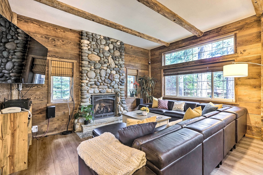 6 Mi to Homewood Mountain Resort: Tahoe City Gem! view 3