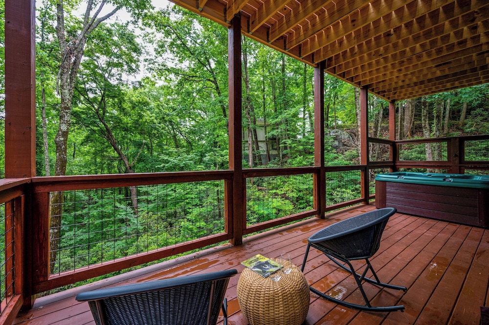 Theo's Treehouse