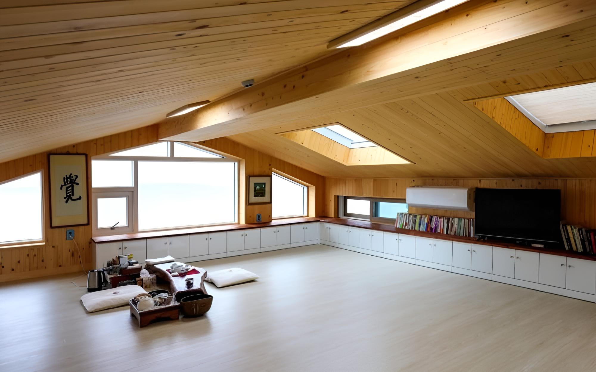 Yeongdeok Hyanguiteo Pension view 5