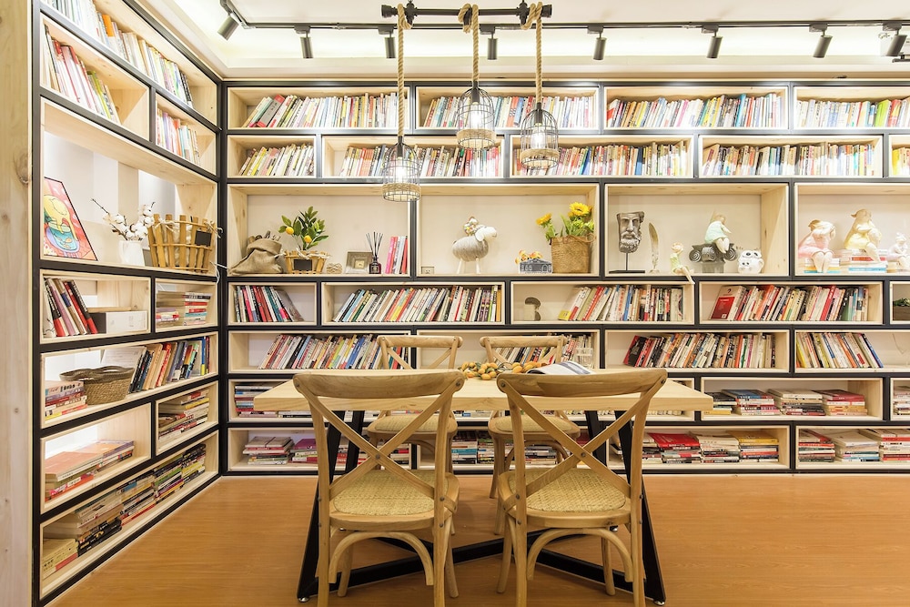 Book and Bed-People's Square