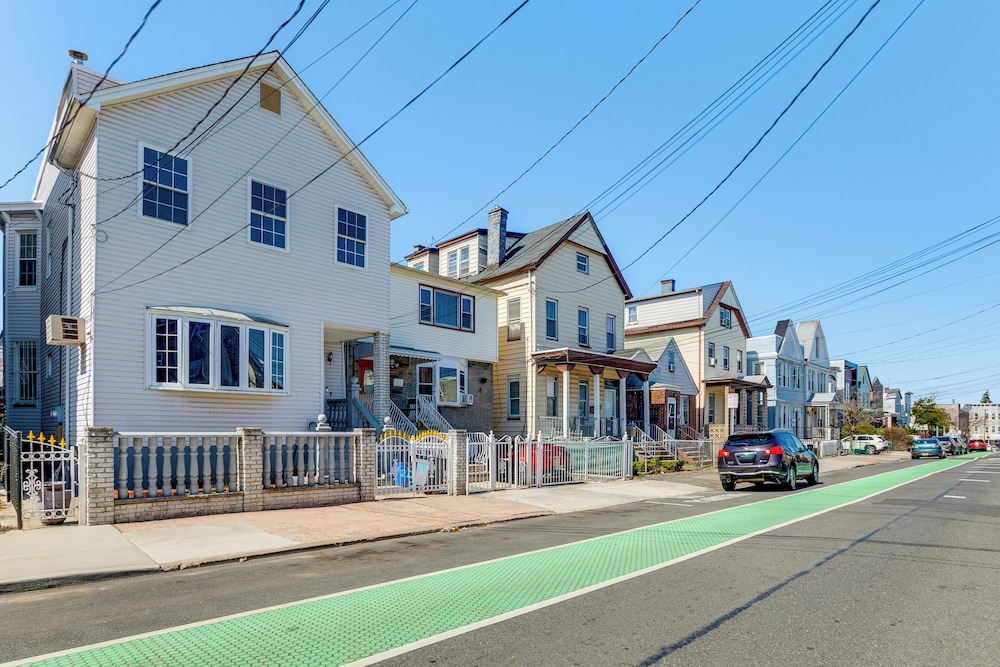 8 Mi to Nyc: Pet-friendly Apt in Jersey City!