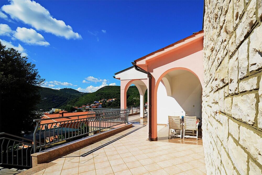 House Adrijana