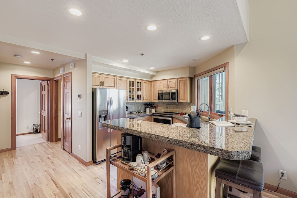 3br Deer Valley Family Retreat Hot Tub And Fireplace 7560 3 Bedroom Home