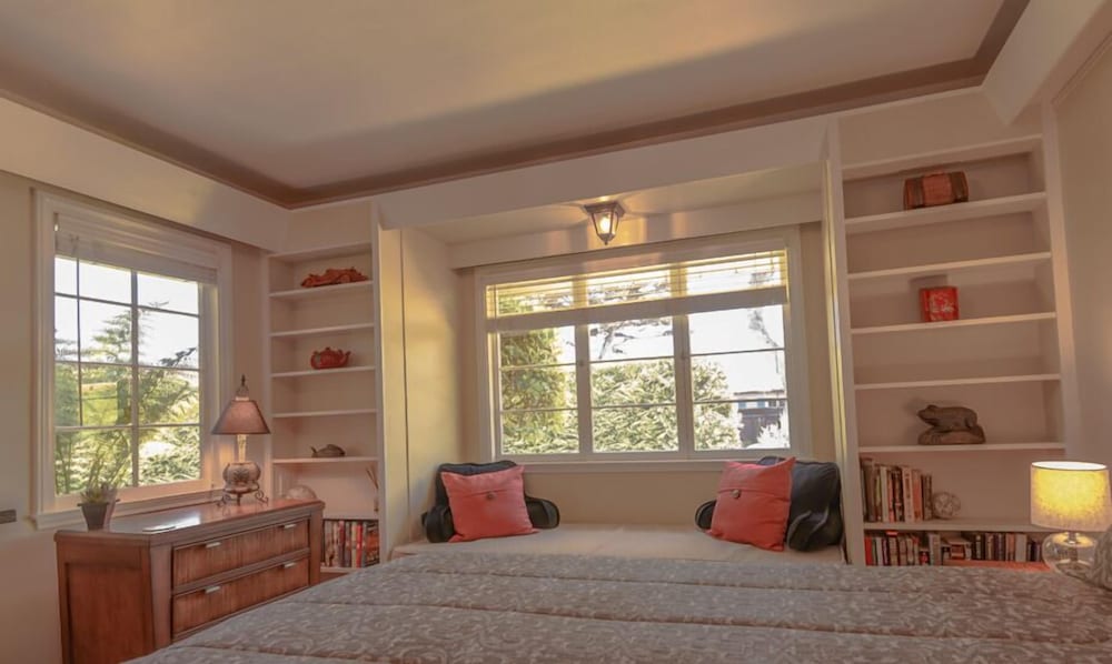 Monterey Vacations - Mv14: Beach Retreat Close To The Beach And Carmel - Property Image 3