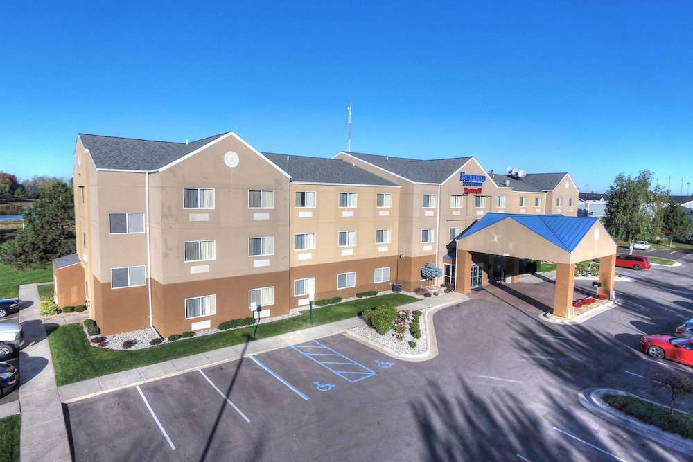 Mount Pleasant Vacations - Fairfield by Marriott Mt Pleasant - Property Image 16