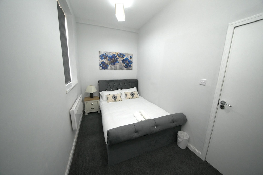 Charming Oxford Apartment in Telford - Flat 2