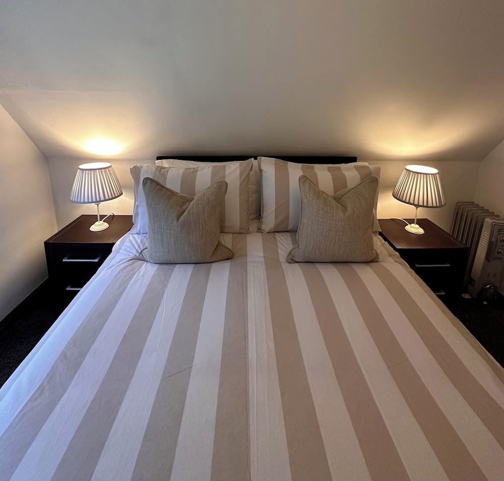 Glen Lodges