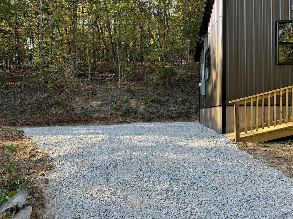 Hollowbranch Hideaway