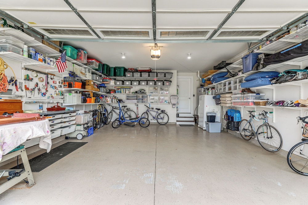 Communal Pools, 6 Mi to Bethany Beach! Family Home