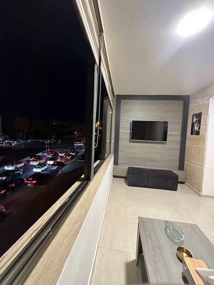 Charming Amman Apartment With Electric Heating & Pool Access